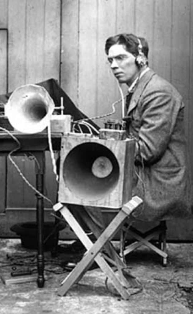 Британский инженер и изобретатель Арчибальд Лоу (17.10.1888 – 13.09.1956), работавший в Отделе Х фирмы «Бристоль» накануне I мировой войны